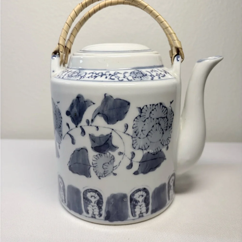 Vintage Ceramic Tea Pot with Double Handle Made in China 5.5 Inches Tall